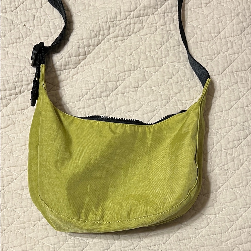 Baggu lemongrass small crescent